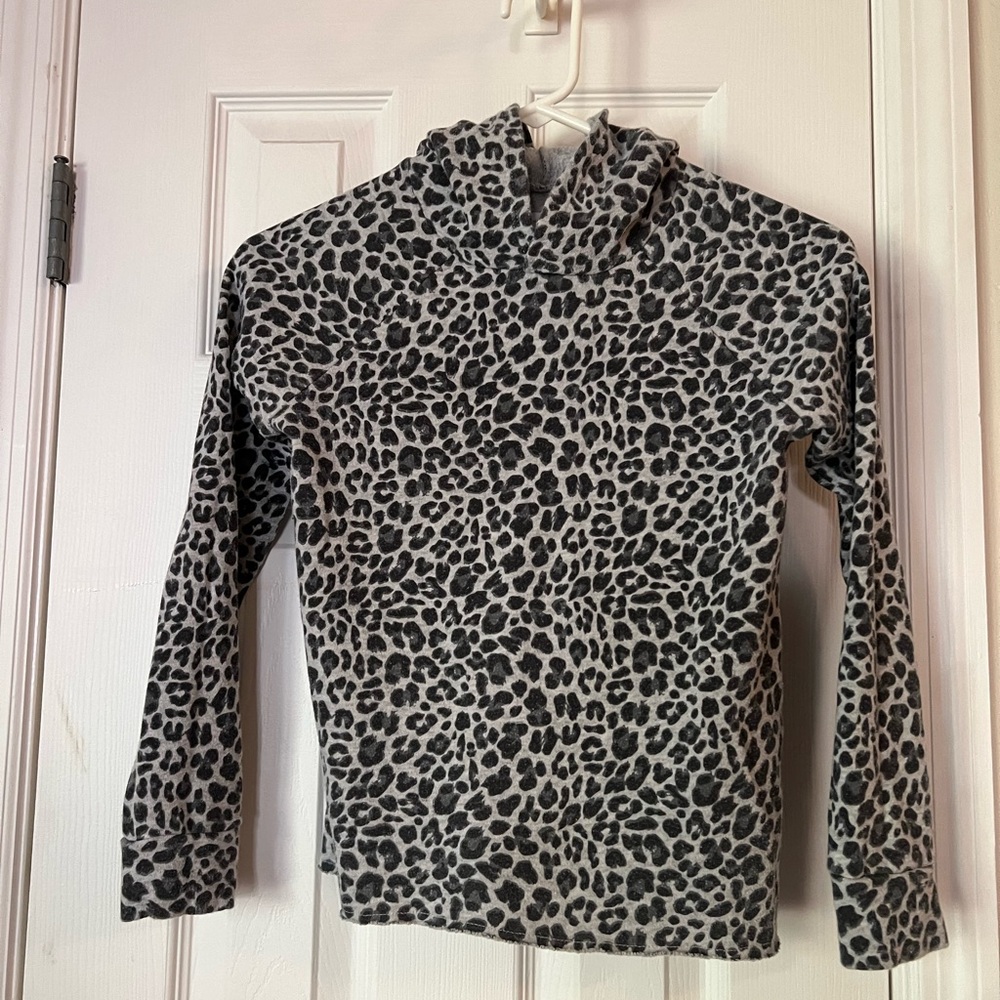 Harper & Elliot black and white leopard print girls hooded sweatshirt. GUC.